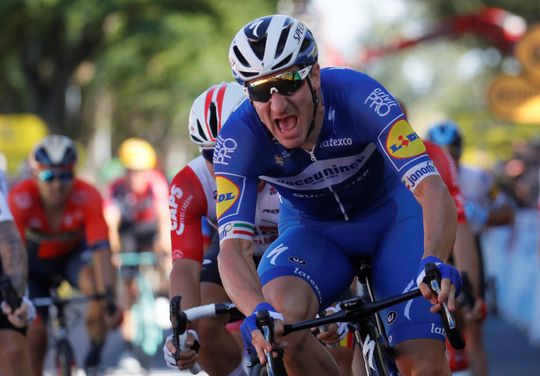 Viviani sprint naar zege in 4e etappe Tour de France