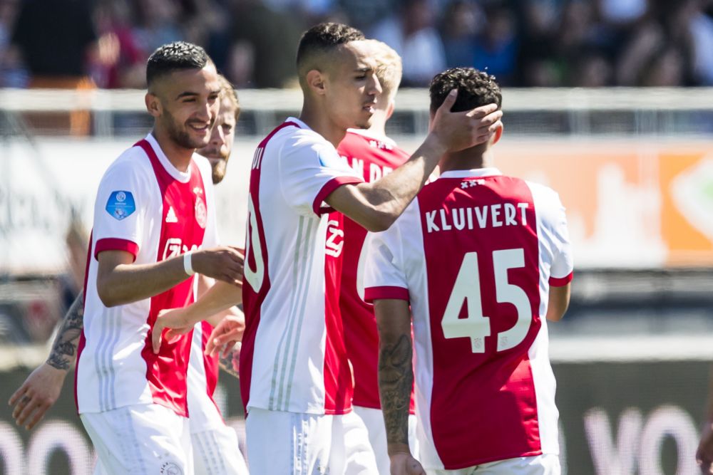 Ajax pakt met veel moeite 3 punten tegen Excelsior