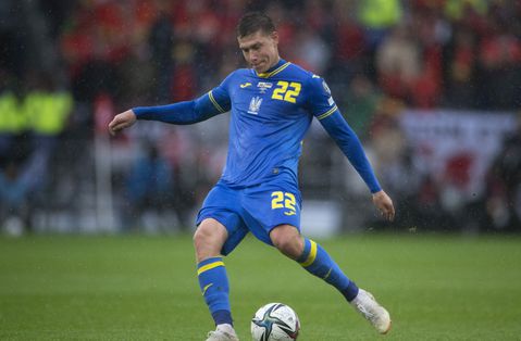 📸 | Ajax-man Huntelaar voert gesprek met zaakwaarnemer van Matvienko