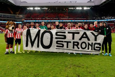 Marokkaanse voetbalbond helpt Mo Ihattaren en familie enorm na overlijden vader