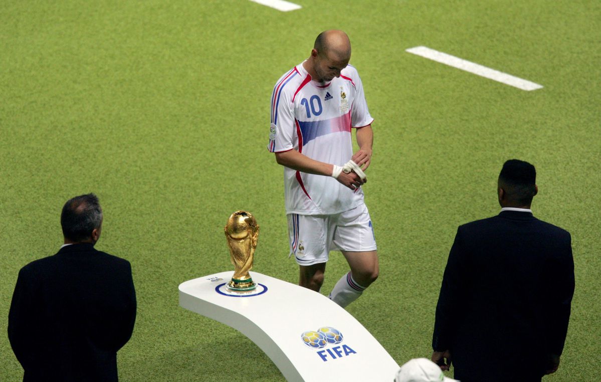 Reconstructie: De wereldbekende kopstoot van Zinédine Zidane (video)