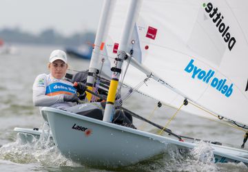 Bouwmeester begint met flinke voorsprong op nummer 2 aan laatste dag WK zeilen