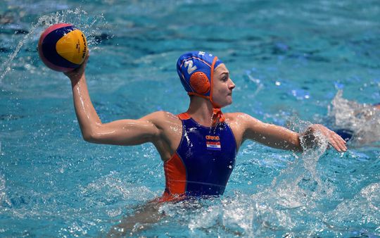 Nederlandse waterpolodames hebben geen moeite met Italië