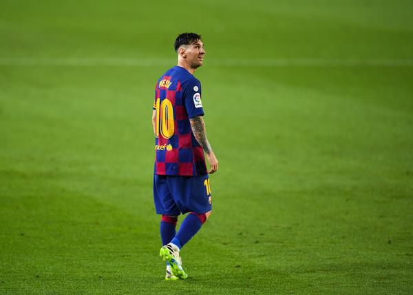 Radiostation weet: 'Messi gaat zijn contract niet verlengen en vertrekt in 2021 bij Barça'