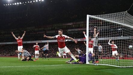 Arsenal wint saai maandagavondpotje van Newcastle United, maar is wel de nieuwe nummer 3