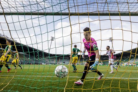 Pijnlijke tegengoal voor ADO komt door piepje: 'Daarom valt die goal, echt heel vreemd'
