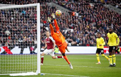 🎥 | Premier League-koploper Chelsea gaat onderuit tegen stadgenoot