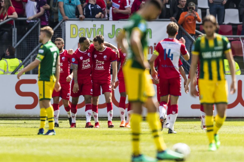 Utrecht en ADO spelen na knotsgekke blessuretijd met 3-3 gelijk