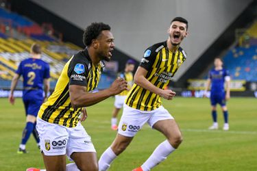Vitesse neemt revanche op VVV na dikke nederlaag vorige maand