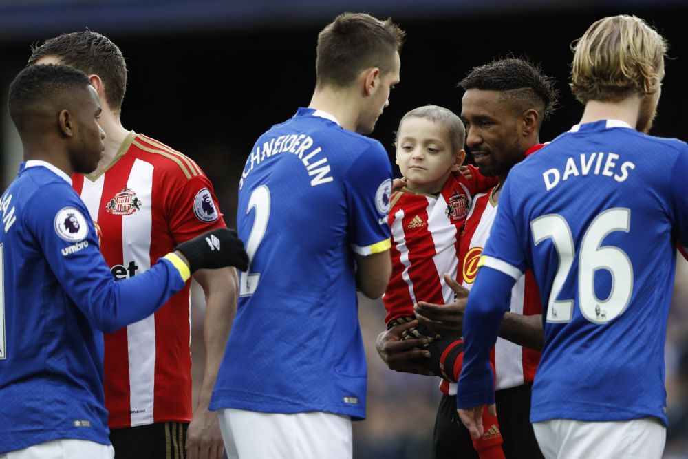Everton gaat liefdadigheidswedstrijd organiseren voor kleine Bradley