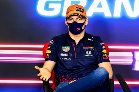 Bottas hapt gretig op woordje 'oorlog', Verstappen wil dat liever niet horen: 'Laten we dat vermijden'