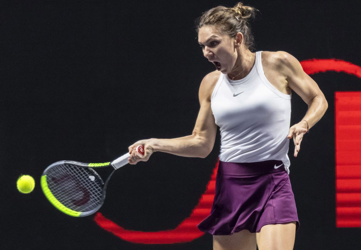 Halep rekent na lange partij af met Andreescu op WTA Finals