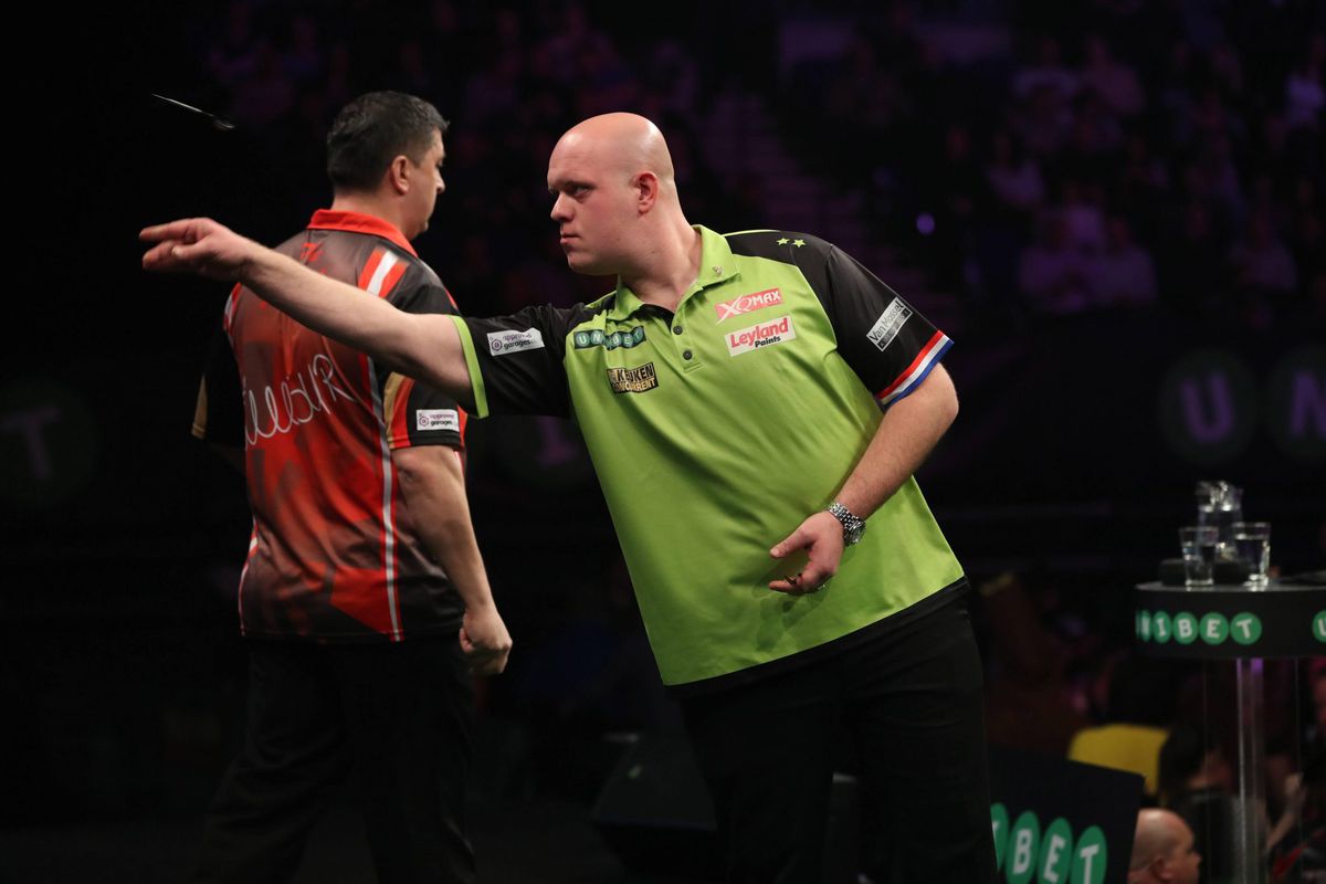 Definitief: deze 4 darters staan in de play-offs van de Premier League of Darts