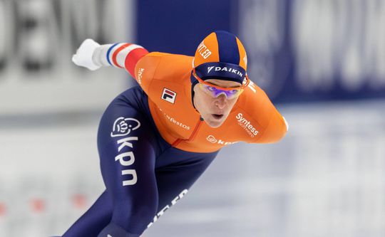 Beresterke Wüst wint de 1500 meter en verbetert 5 jaar oude baanrecord op Thialf