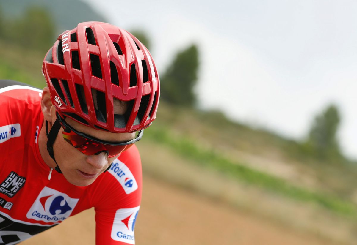 Reacties op 'dopinggebruik' Froome: 'Wie altijd op het randje fietst, valt er vanzelf vanaf'