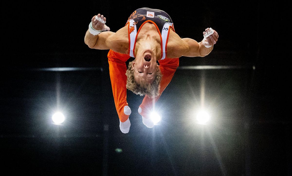 Materiaal laat Epke Zonderland in de steek tijdens NK-finale: 'Misschien duct tape gebruiken'