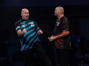 Geen extra regels voor Rob Cross na positieve coronatest Van Barneveld