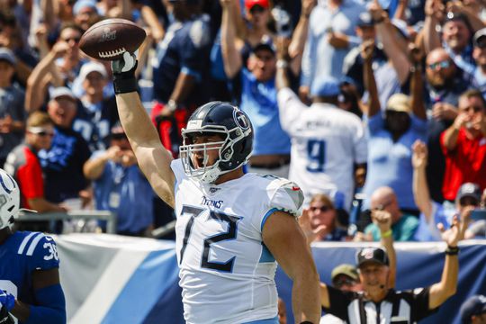 Kippenvel! David Quessenberry overwint zwaar gevecht tegen kanker en scoort 1ste touchdown (video)