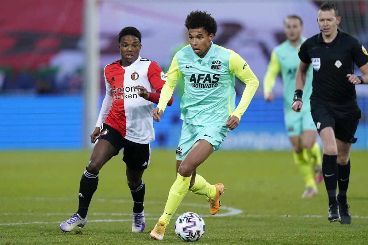 Calvin Stengs hervat training en mikt op AZ-Feyenoord