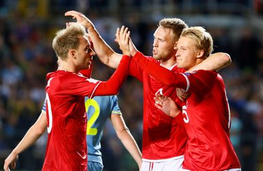 Jörgensen, Eriksen en Dolberg scoren voor winnend Denemarken (video)