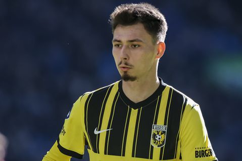 Vitesse-soap gaat door: dienstplichtige Dominik Oroz maanden onbeschikbaar, dus verhuurd
