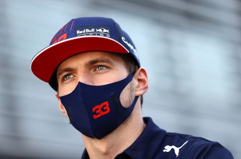 Max Verstappen over terugkeer oud-teamgenoot Alexander Albon: 'Verdiend!'