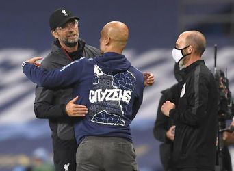 Guardiola gelooft er niks van dat spelers Liverpool met kater op het veld stonden