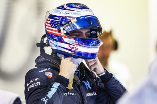 Logan Sargeant mag ook in 2024 nog in de Formule 1 rijden bij Williams