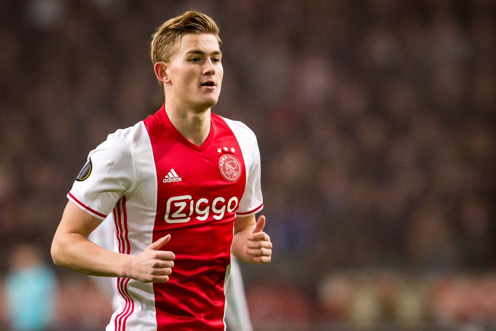 Hectische weken voor De Ligt: 'Ik hoop hier van te leren'