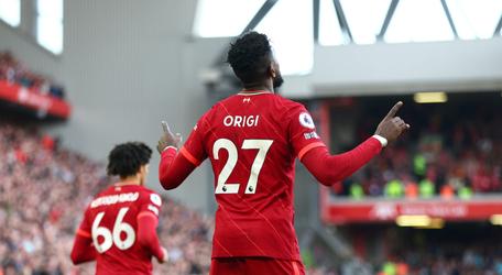Liverpool duwt etterend Everton verder in de degradatiestress