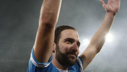 Higuaín laat supporters Napoli dromen van landstitel