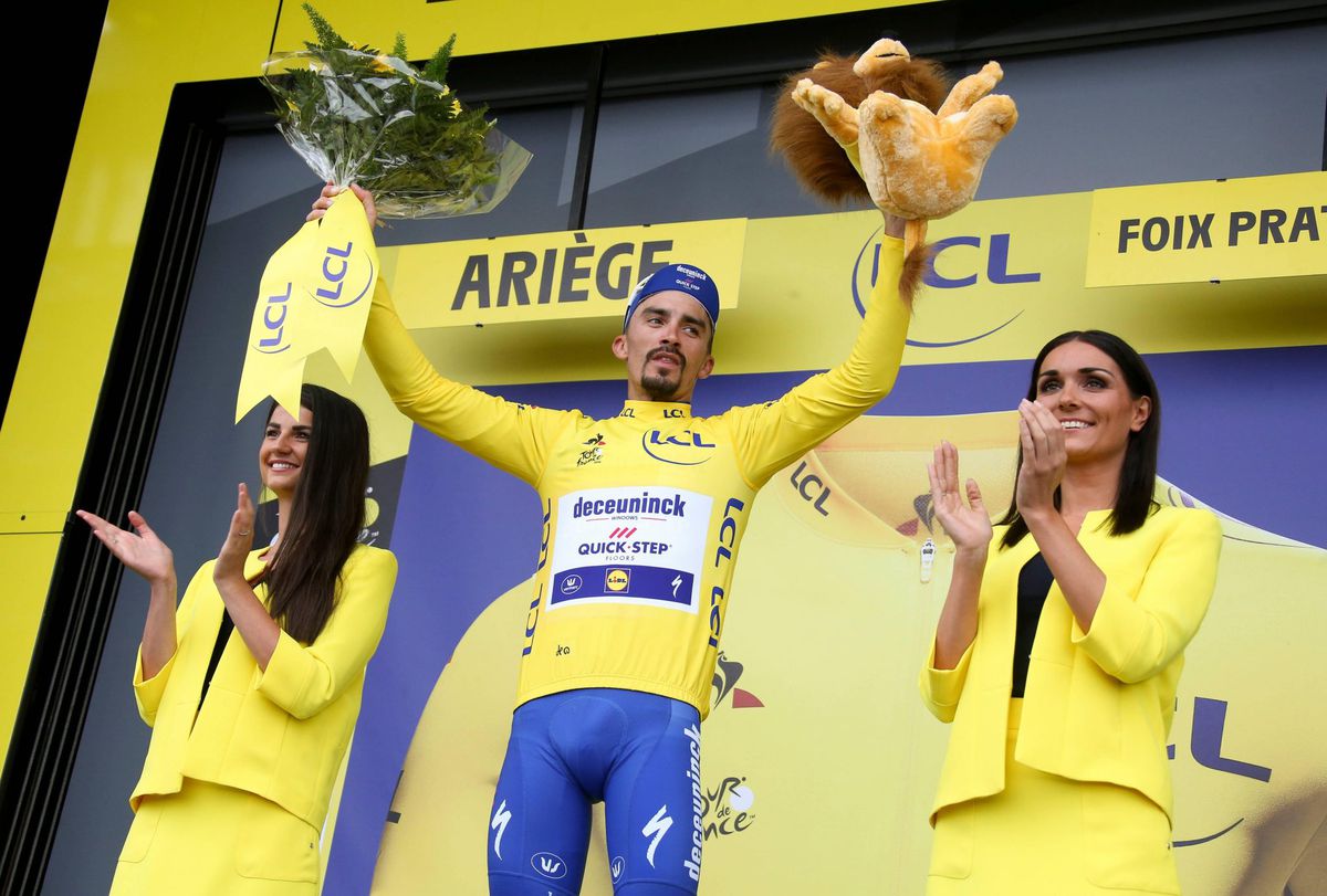 Alaphilippe heeft nu vaker de gele trui om z'n schouders gehad dan fietsheld Voeckler