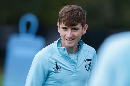 Bournemouth-speler (24) heeft lymfklierkanker: 'Heel moeilijk bericht voor mij om te schrijven'