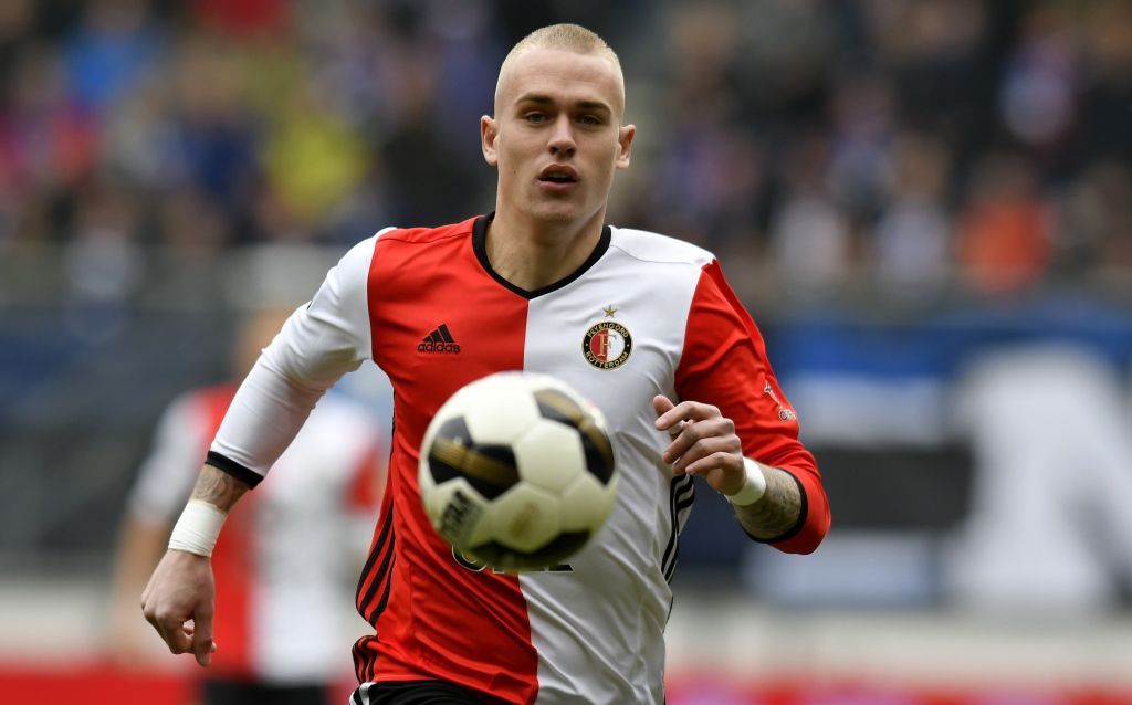Feyenoord mist geblesseerde Karsdorp tegen FC Utrecht en Vitesse