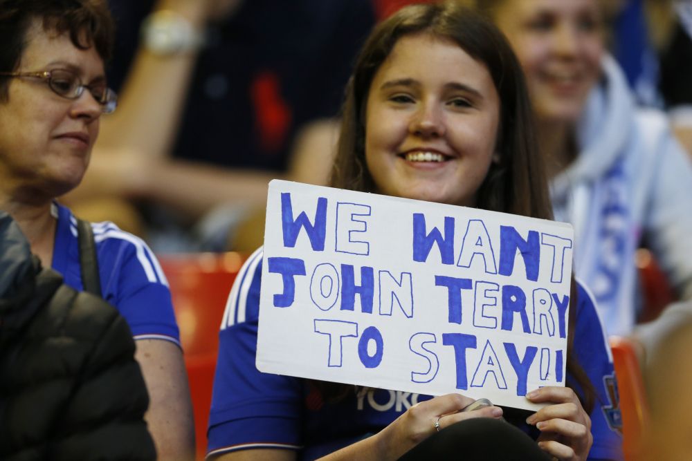 Terry stoomt 10-jarige dochter klaar voor Chelsea 1 (video)