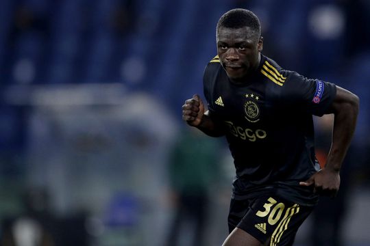 Wild gerucht: 'Ajax kijkt of ze Brobbey kunnen terughalen'