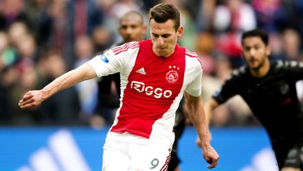 Sanchez en Milik missen trainingskamp Ajax