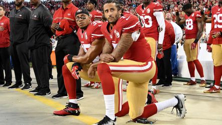 Kaepernick met dood bedreigd: 'Vermoord me en je bewijst m'n standpunt'