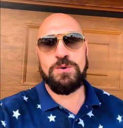 🎥​ | Tyson Fury is weer bezig op Twitter: 'Hé Usyk, ik sla je in puin'