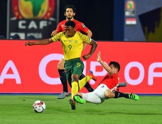 Zuid-Afrika verrast en knikkert Egypte uit Afrika Cup