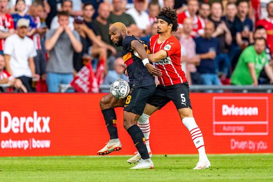 Huntelaar geeft Babel (valse) hoop na pak slaag van PSV: '4-0 winnen en je bent door'