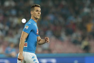Arek Milik scoort eerste CL-goals voor Napoli (video's)