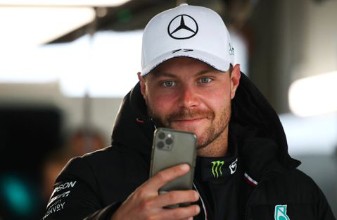 📸 | Lachen! Valtteri Bottas trolt zichzelf op Instagram