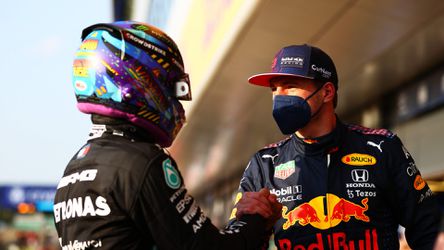 Zullen Verstappen en Hamilton sportief blijven? 'Anders gaan we meer botsingen zien'