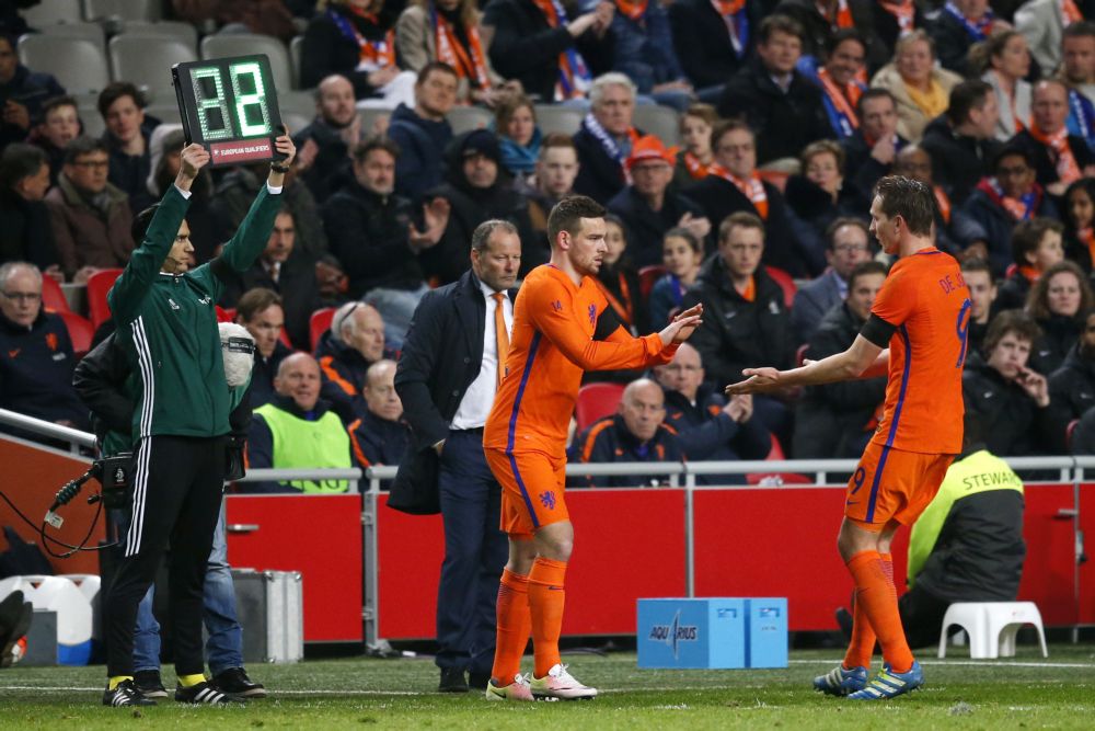 Janssen debuteert met nederlaag bij Oranje