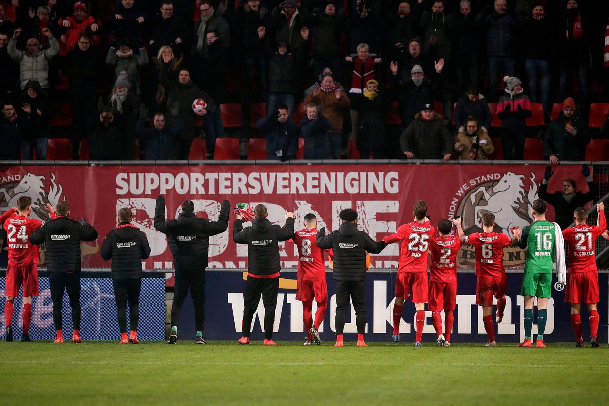 Heel bijzonder: FC Twente breekt door de 20.000 seizoenkaarten heen