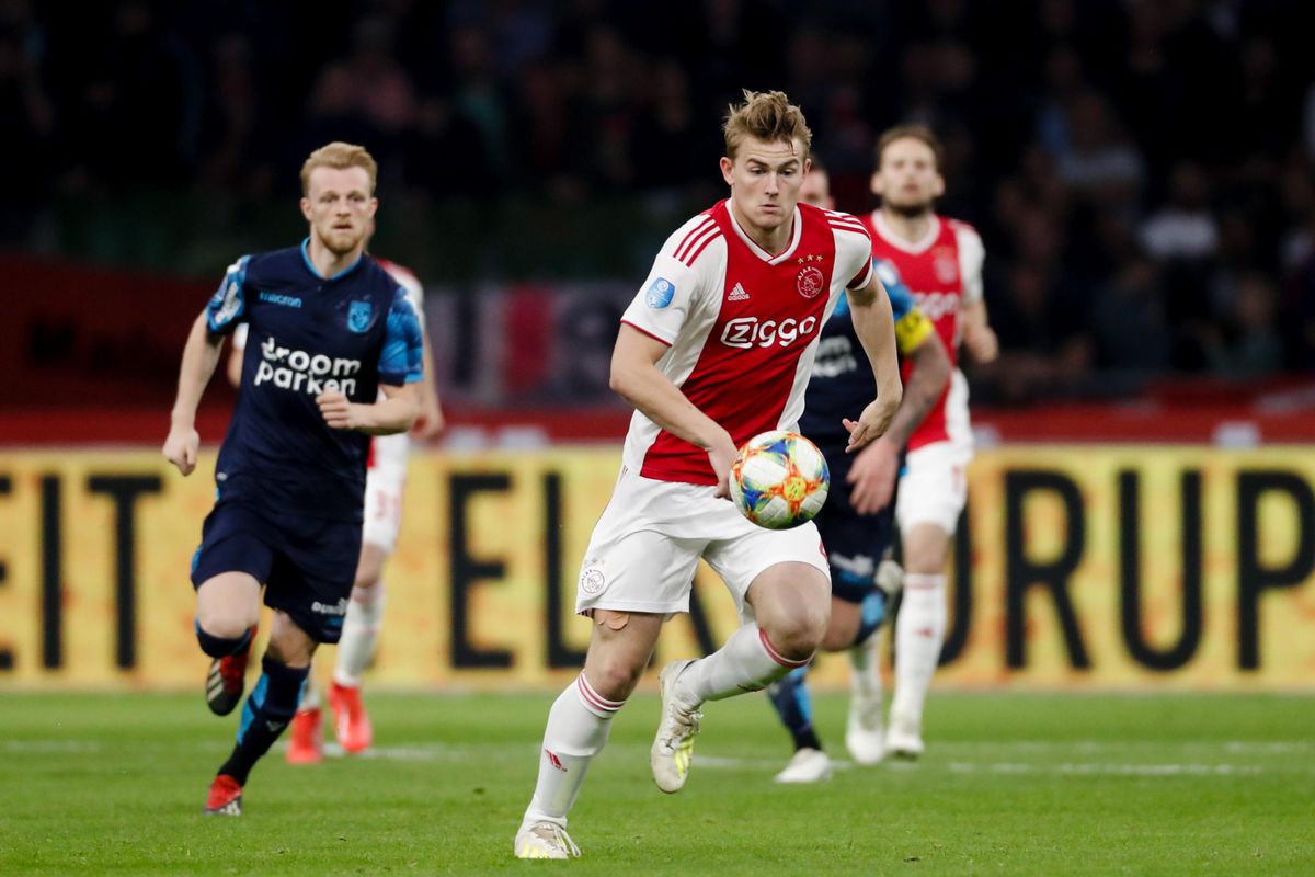 De Ligt na winst tegen Vitesse: 'Dit was een hele belangrijke'
