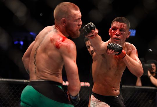 Nate Diaz krijgt dikke boete voor rellen tijdens persconferentie UFC 202