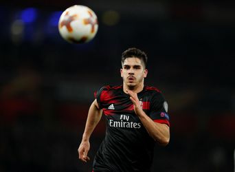Sevilla huurt 22-jarige André Silva van AC Milan met optie tot koop