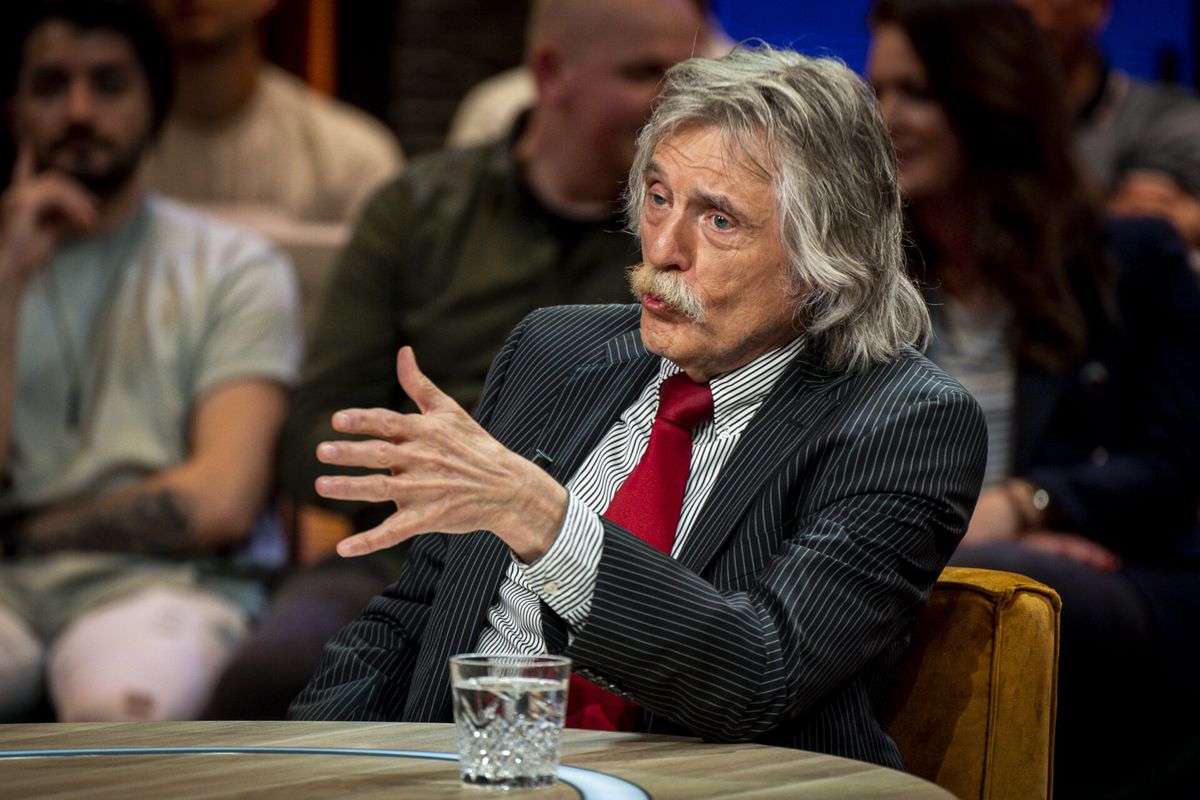 Johan Derksen onder vuur om héle domme uitspraak: 'Joden hebben erom gevraagd'